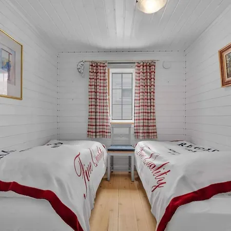 Holiday home 8 Person In Lindesnes *